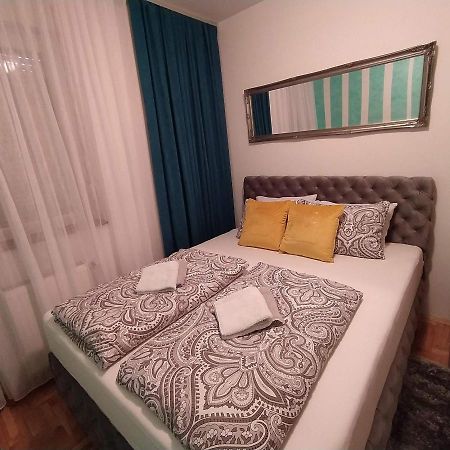 Daniris Apartman Novi Sad Esterno foto