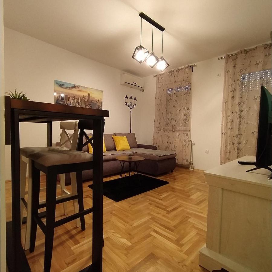 Daniris Apartman Novi Sad Esterno foto
