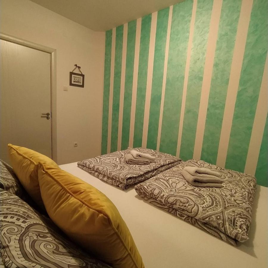Daniris Apartman Novi Sad Esterno foto