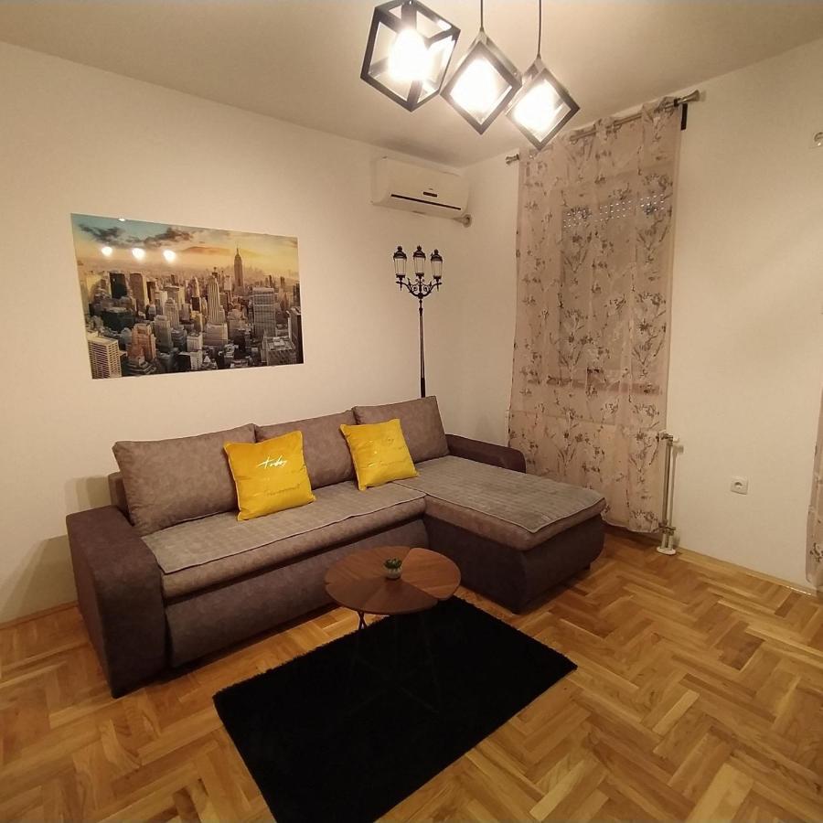 Daniris Apartman Novi Sad Esterno foto